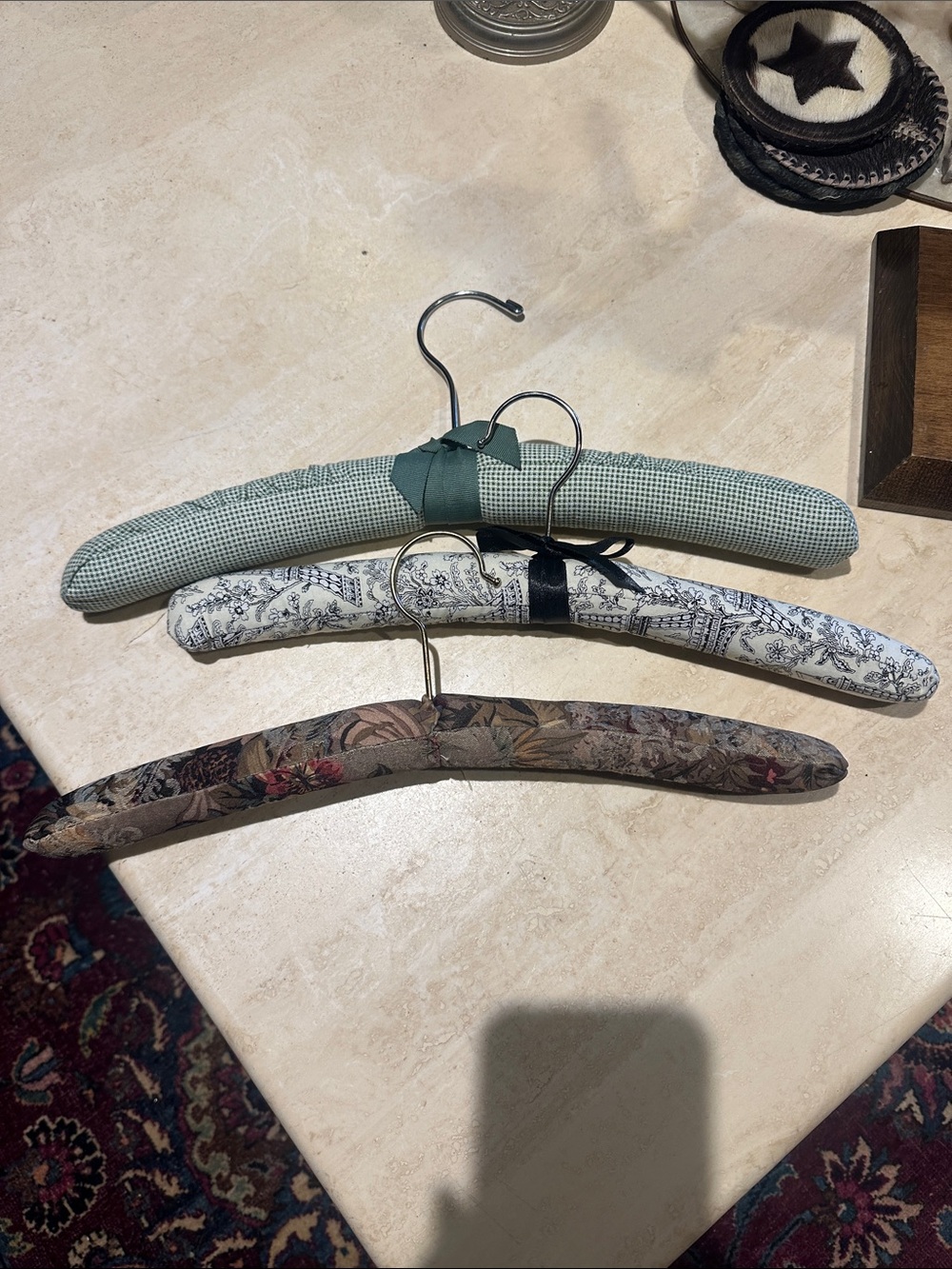 Padded Fabric Clothes Hangers Set - Green, White & Brown